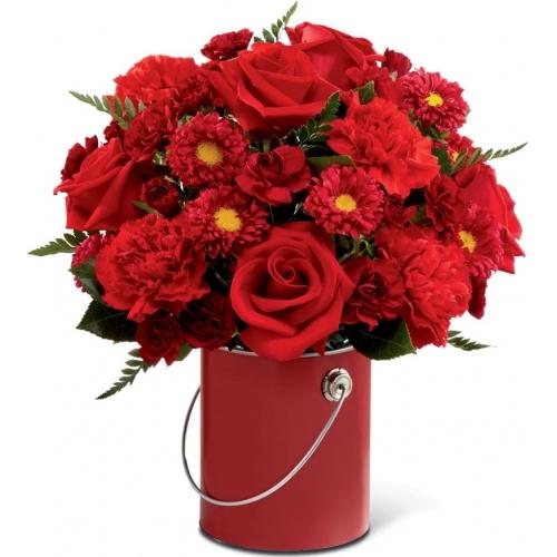 The FTD® Bouquet, Brings the color of Love into your day™